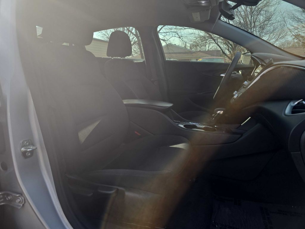 2021 Chevrolet Malibu Image 20