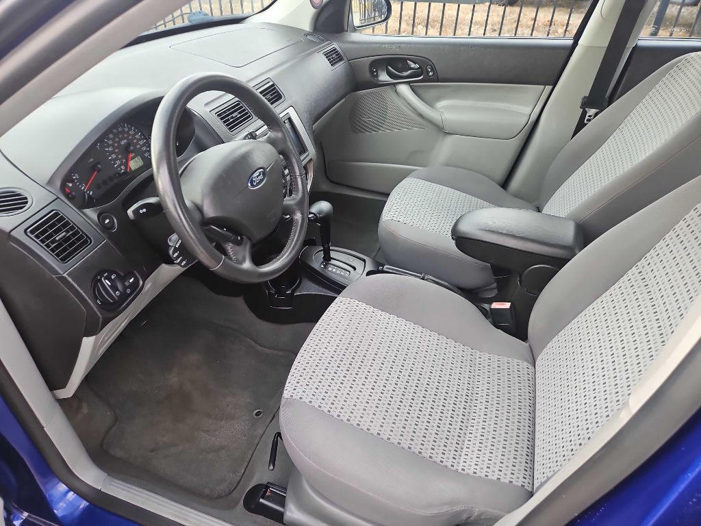 2006 Ford Focus Image 18