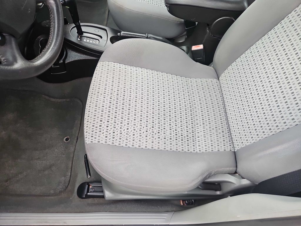 2006 Ford Focus Image 19