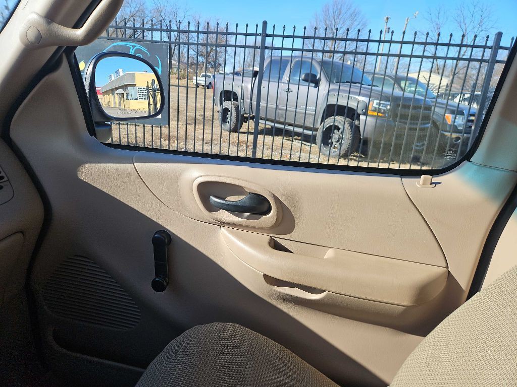 1999 Ford F-150 Image 30