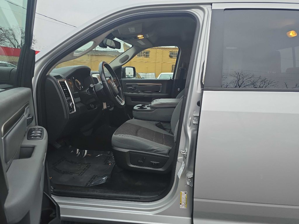 2017 RAM 1500 Image 10