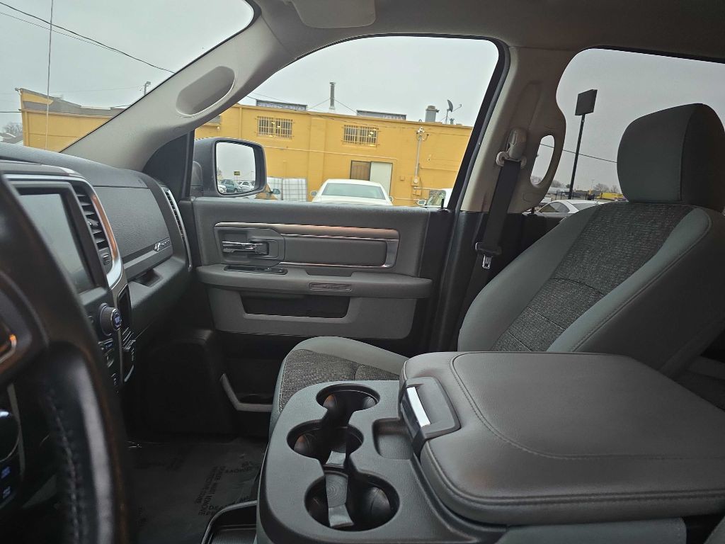 2017 RAM 1500 Image 12