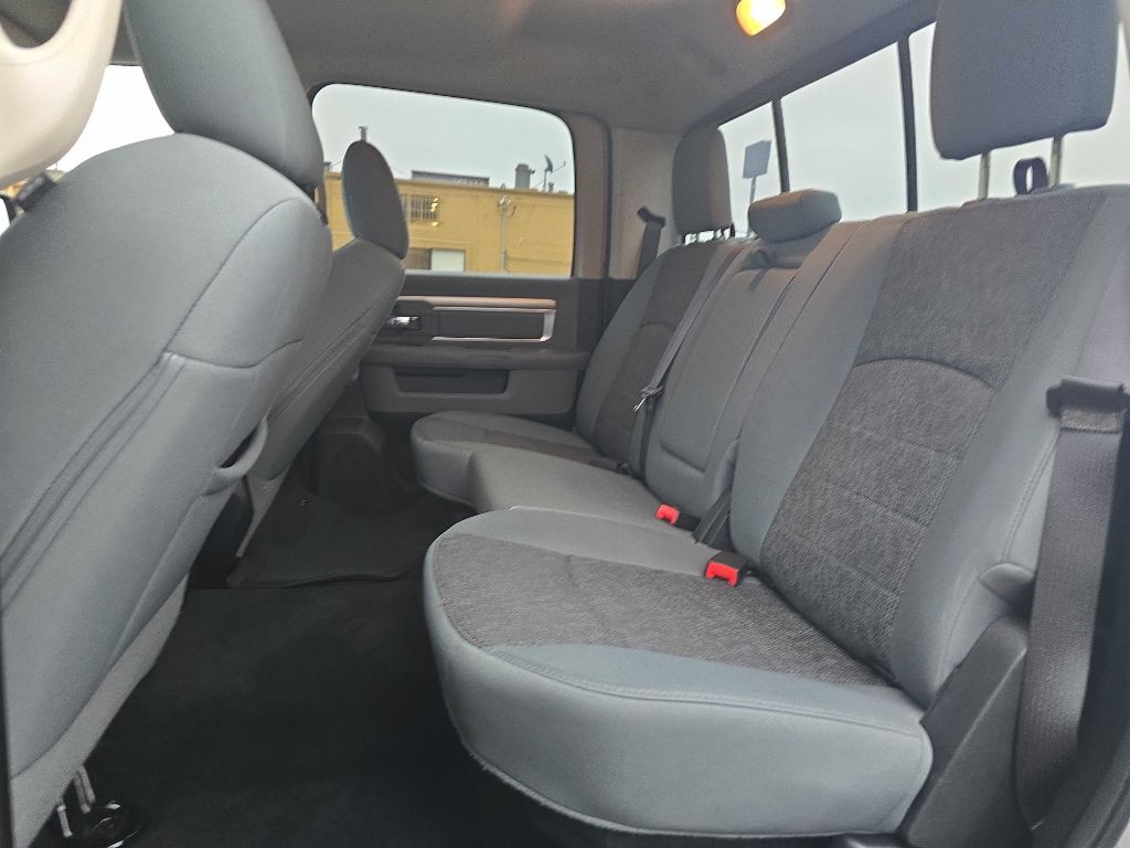 2017 RAM 1500 Image 25