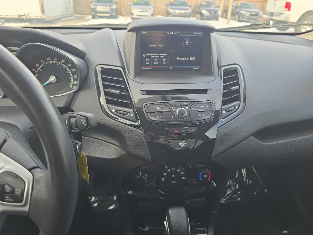 2014 Ford Fiesta Image 15