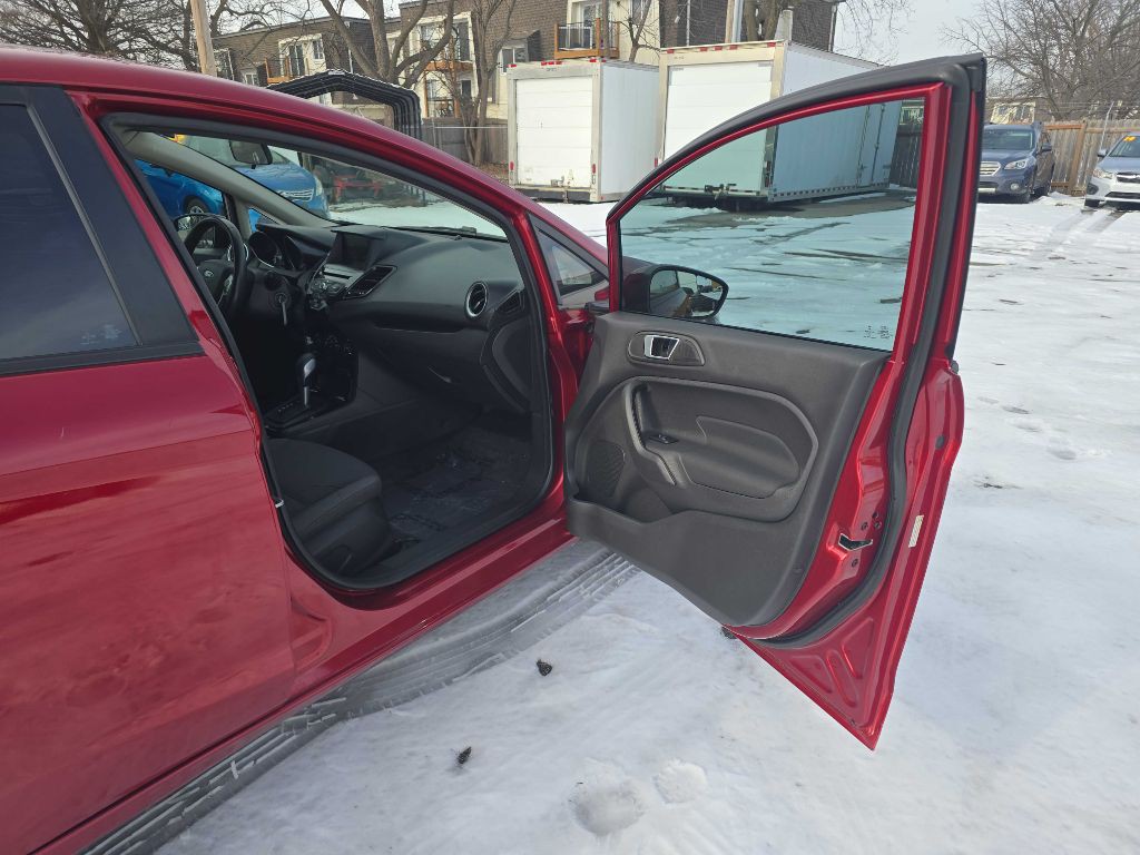 2014 Ford Fiesta Image 17