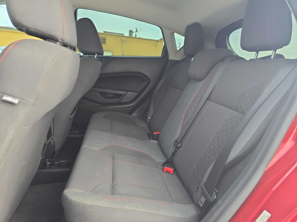 2014 Ford Fiesta Image 25