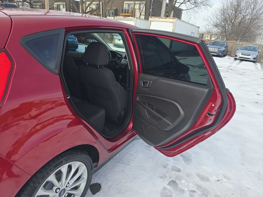 2014 Ford Fiesta Image 26