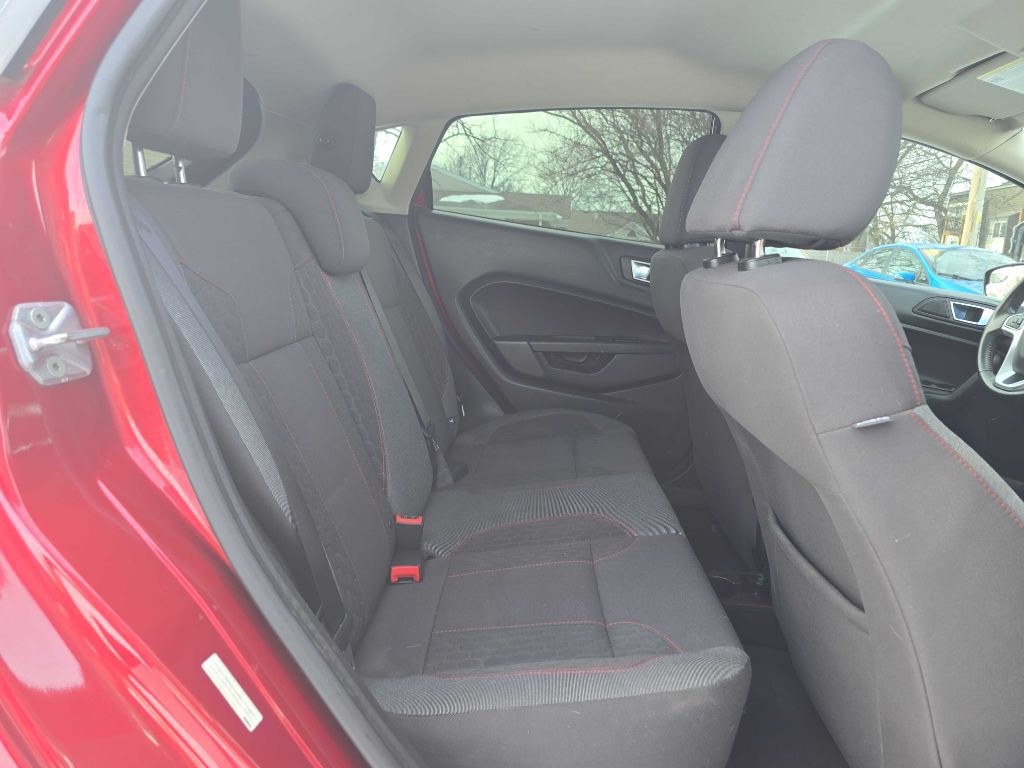 2014 Ford Fiesta Image 28