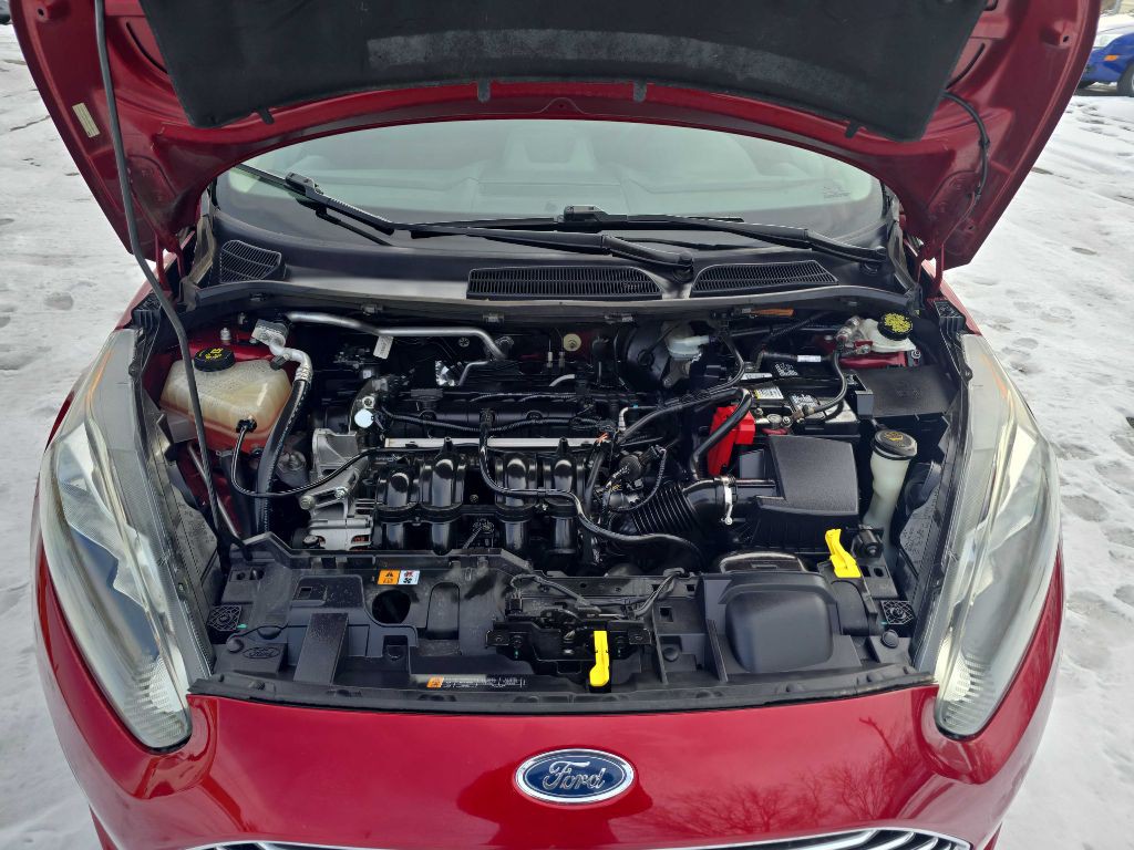 2014 Ford Fiesta Image 39
