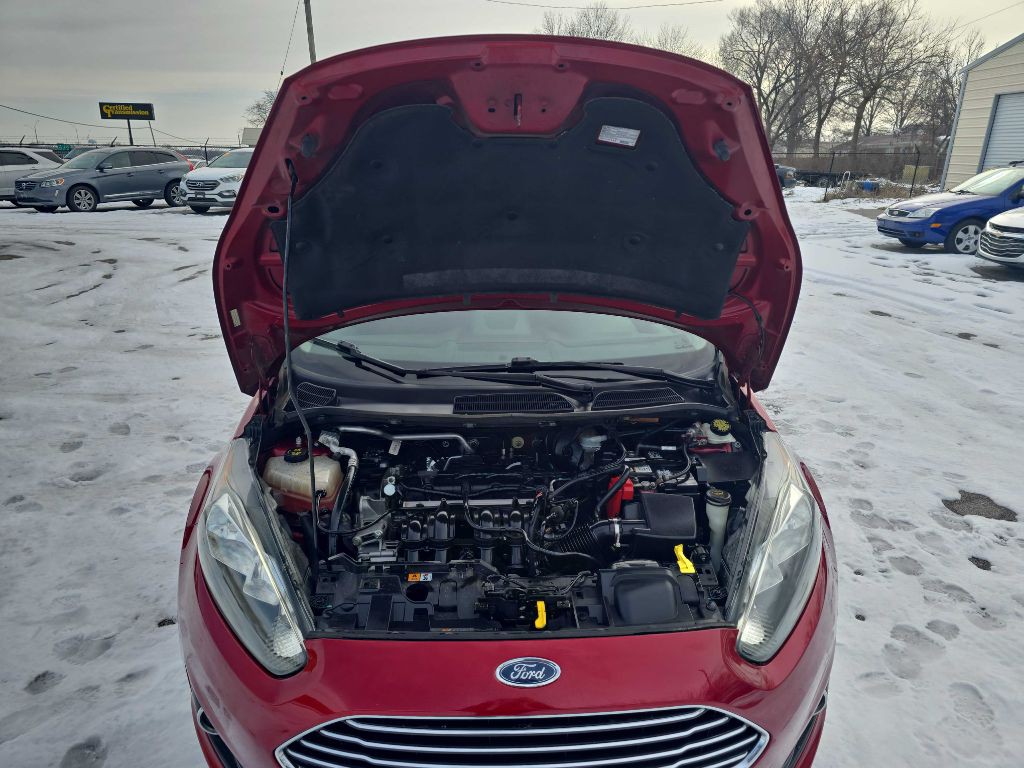 2014 Ford Fiesta Image 40