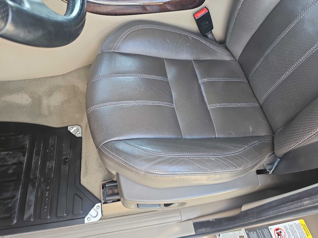 2010 Land Rover Range Rover Sport Image 11