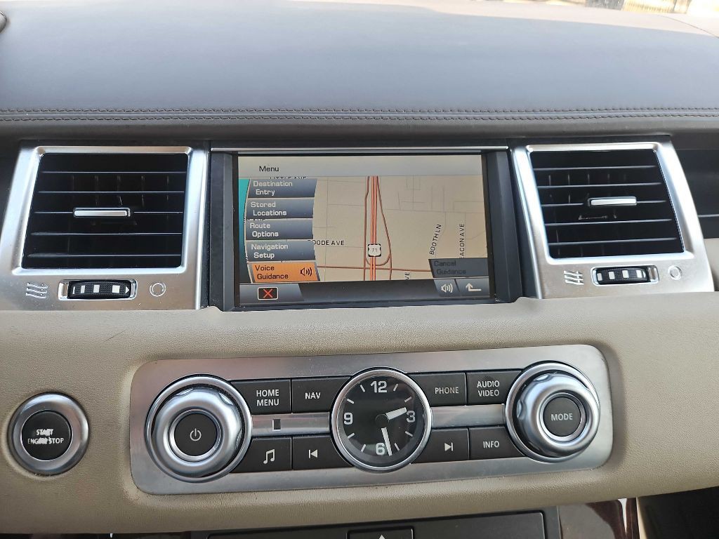 2010 Land Rover Range Rover Sport Image 17