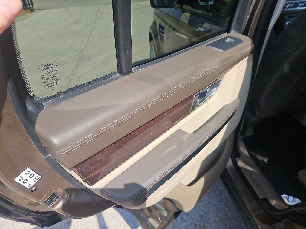 2010 Land Rover Range Rover Sport Image 25