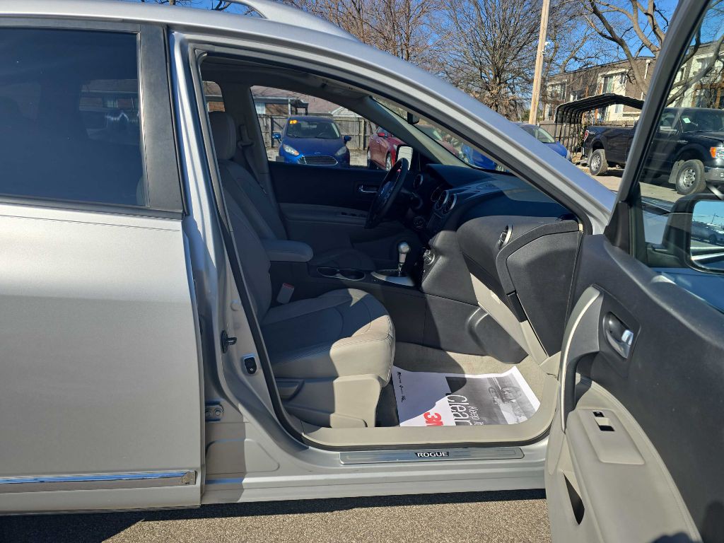 2012 Nissan Rogue Image 21