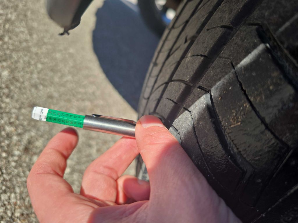 2012 Nissan Rogue Image 40