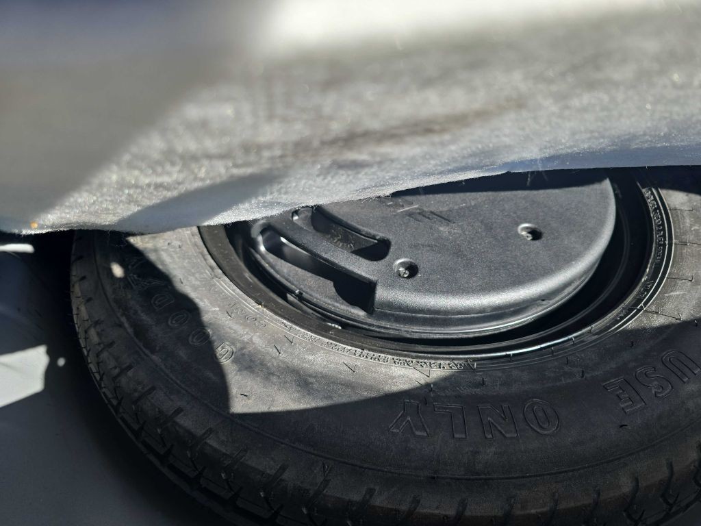 2012 Nissan Rogue Image 32