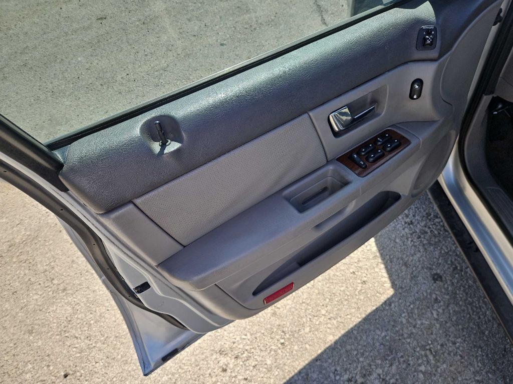 2003 Mercury Sable Image 9