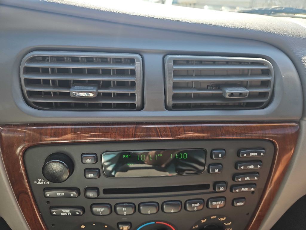 2003 Mercury Sable Image 18