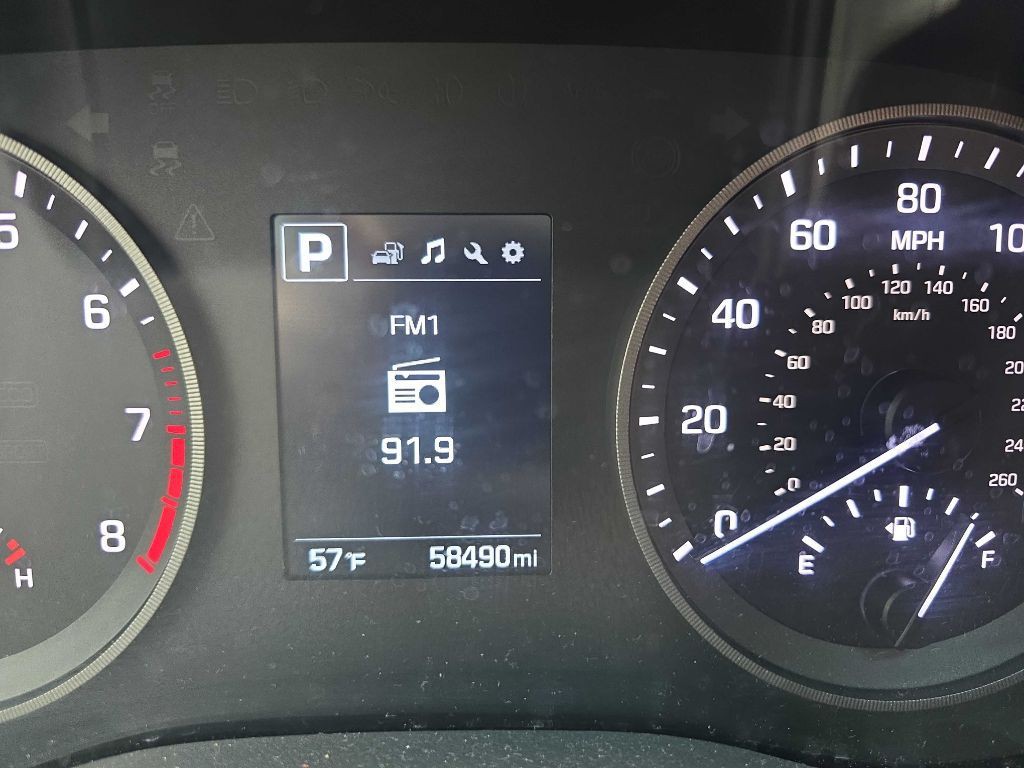 2016 Hyundai Tucson Image 13