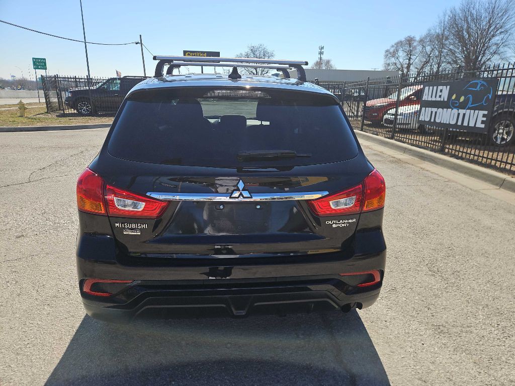 2019 Mitsubishi Outlander Image 5