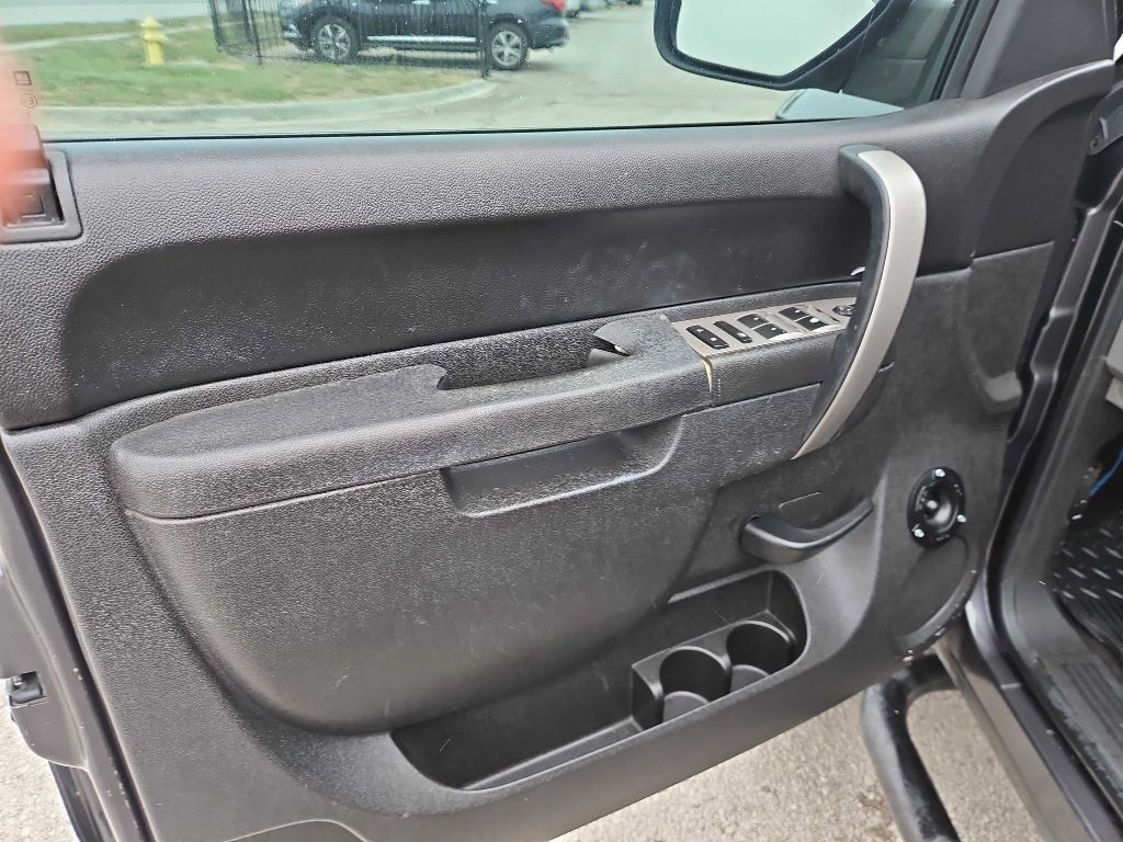 2010 Chevrolet Silverado 1500 Image 9
