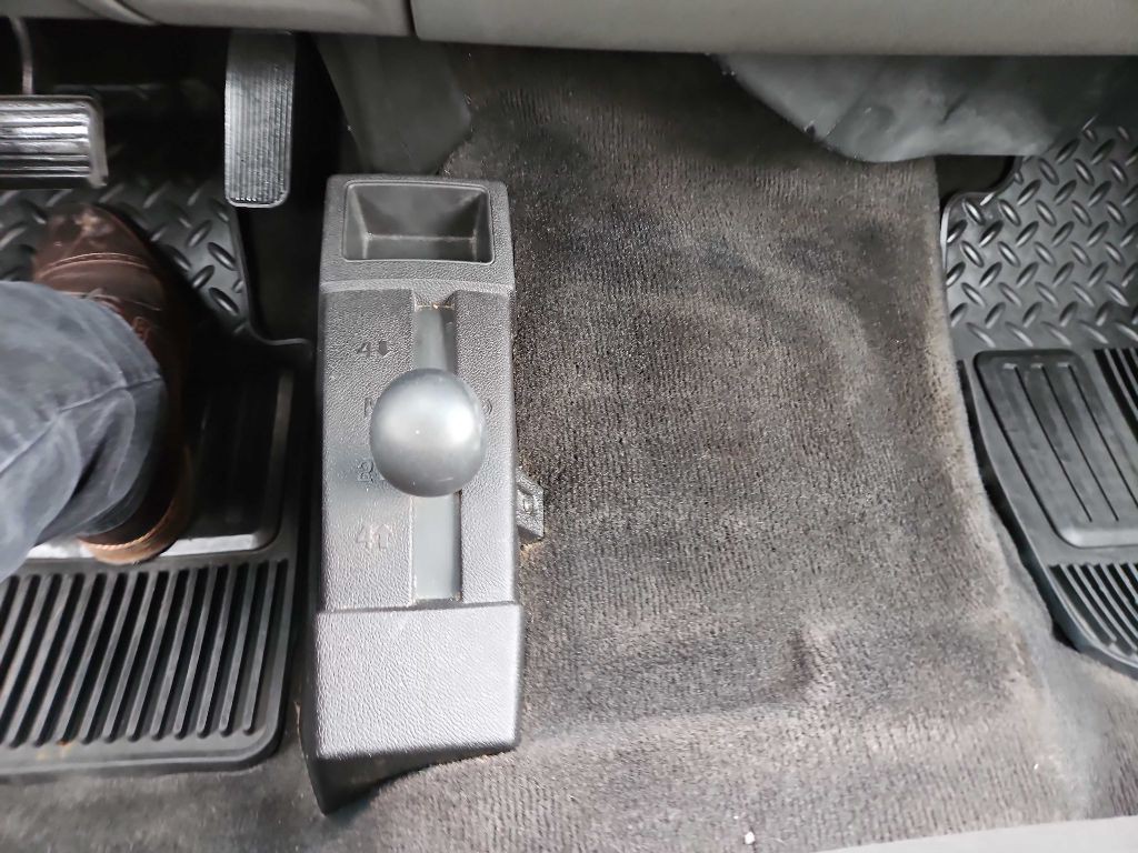 2010 Chevrolet Silverado 1500 Image 17