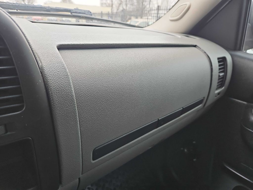 2010 Chevrolet Silverado 1500 Image 18