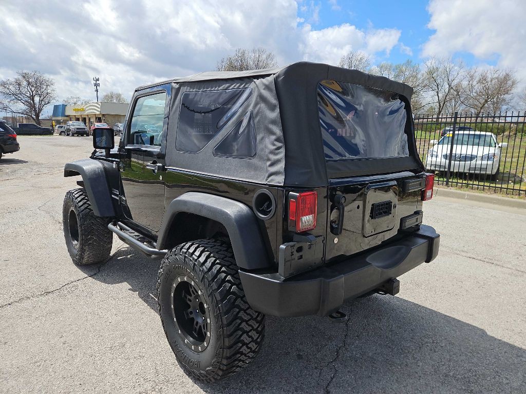 2011 Jeep Wrangler Image 5