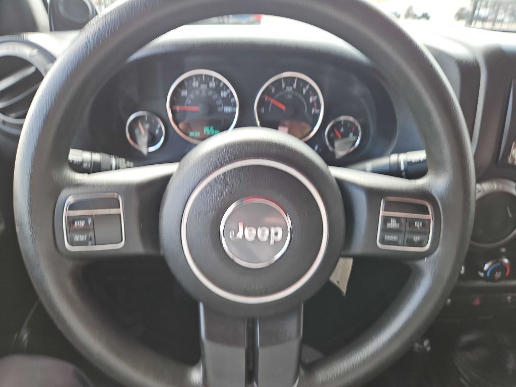 2011 Jeep Wrangler Image 15