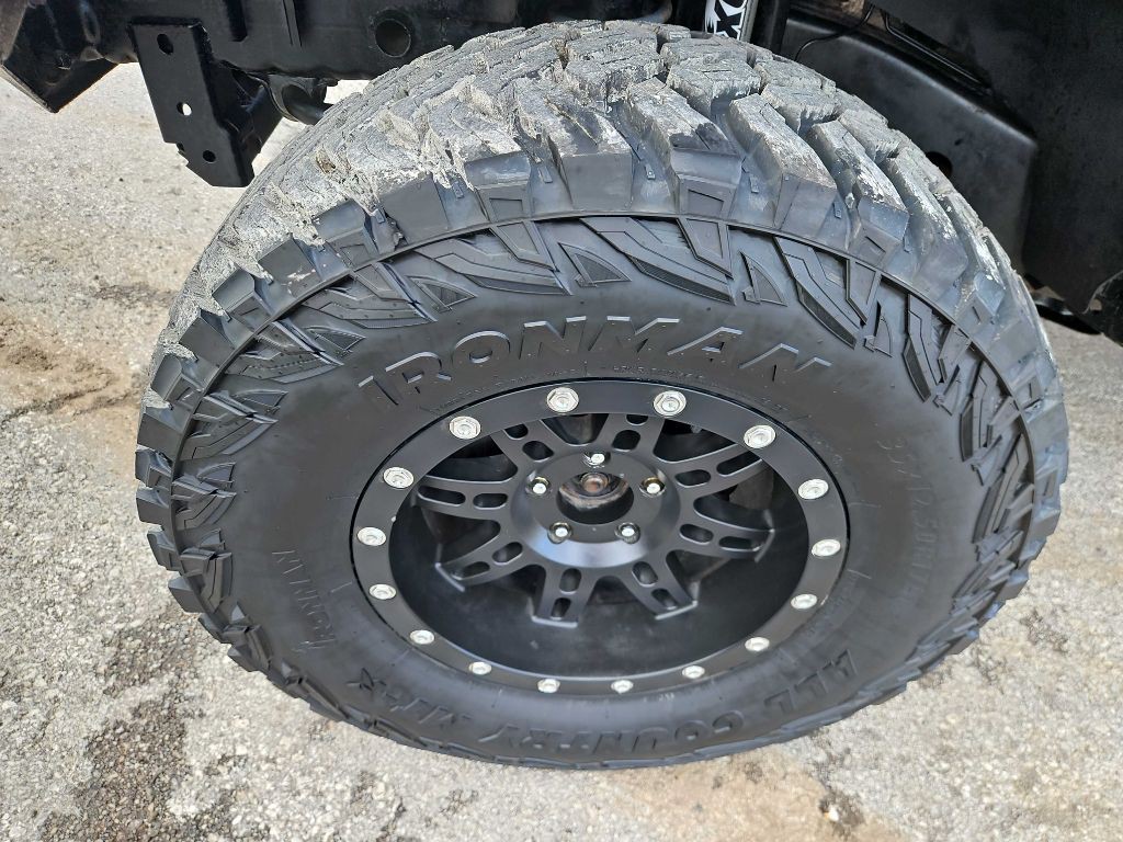 2011 Jeep Wrangler Image 29