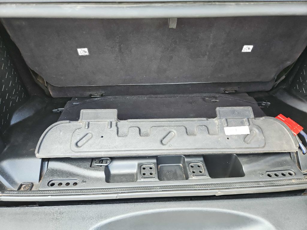2011 Jeep Wrangler Image 32