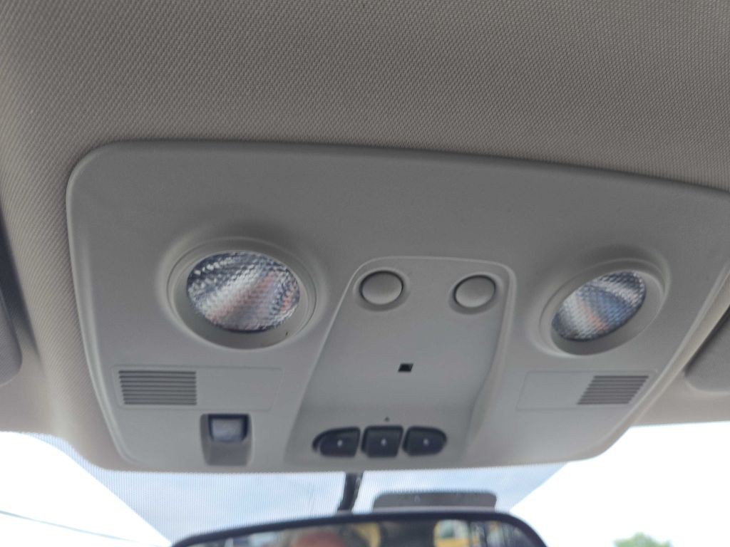 2013 Chevrolet Traverse Image 32