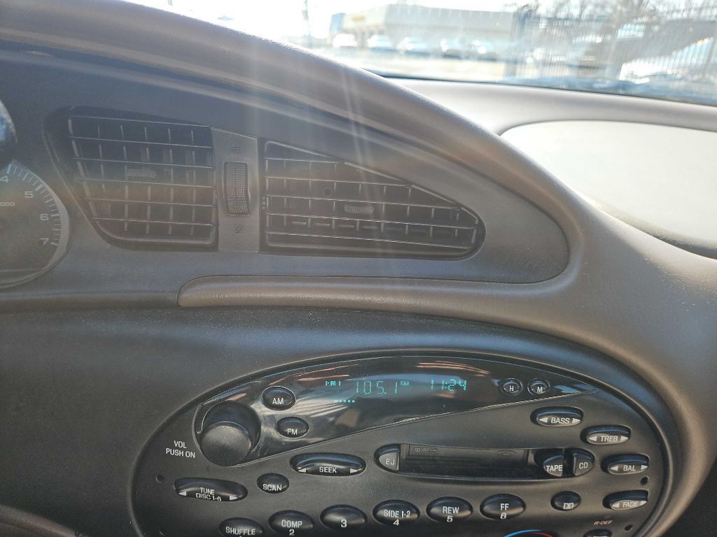 1999 Ford Taurus Image 25