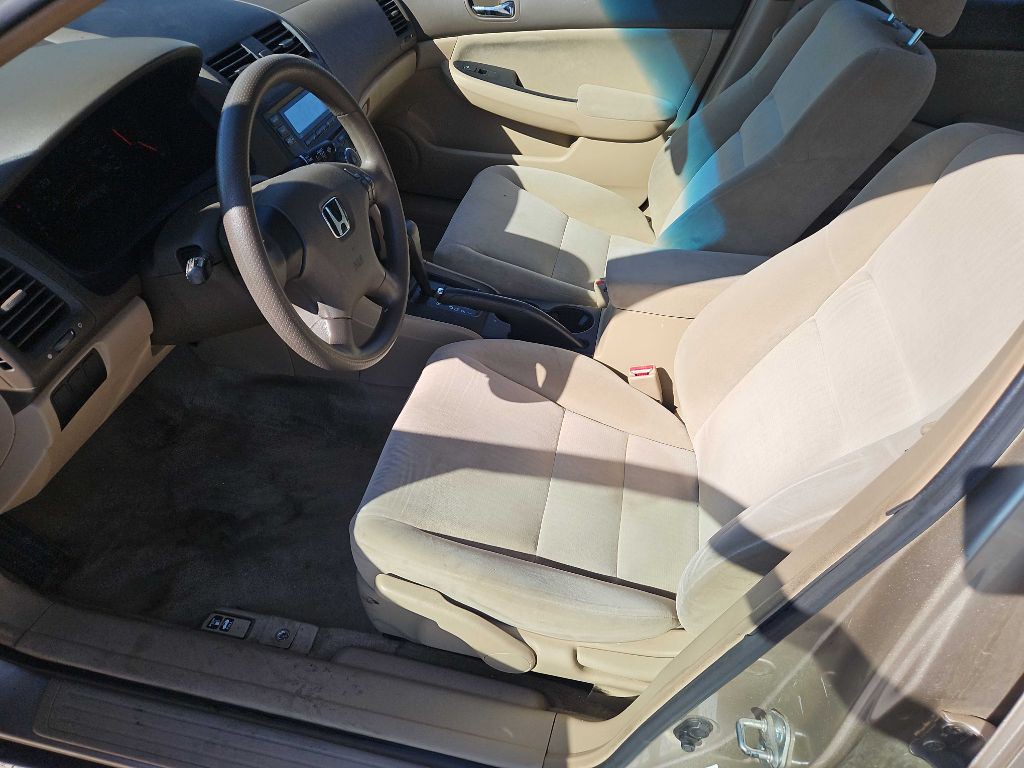 2003 Honda Accord Image 18