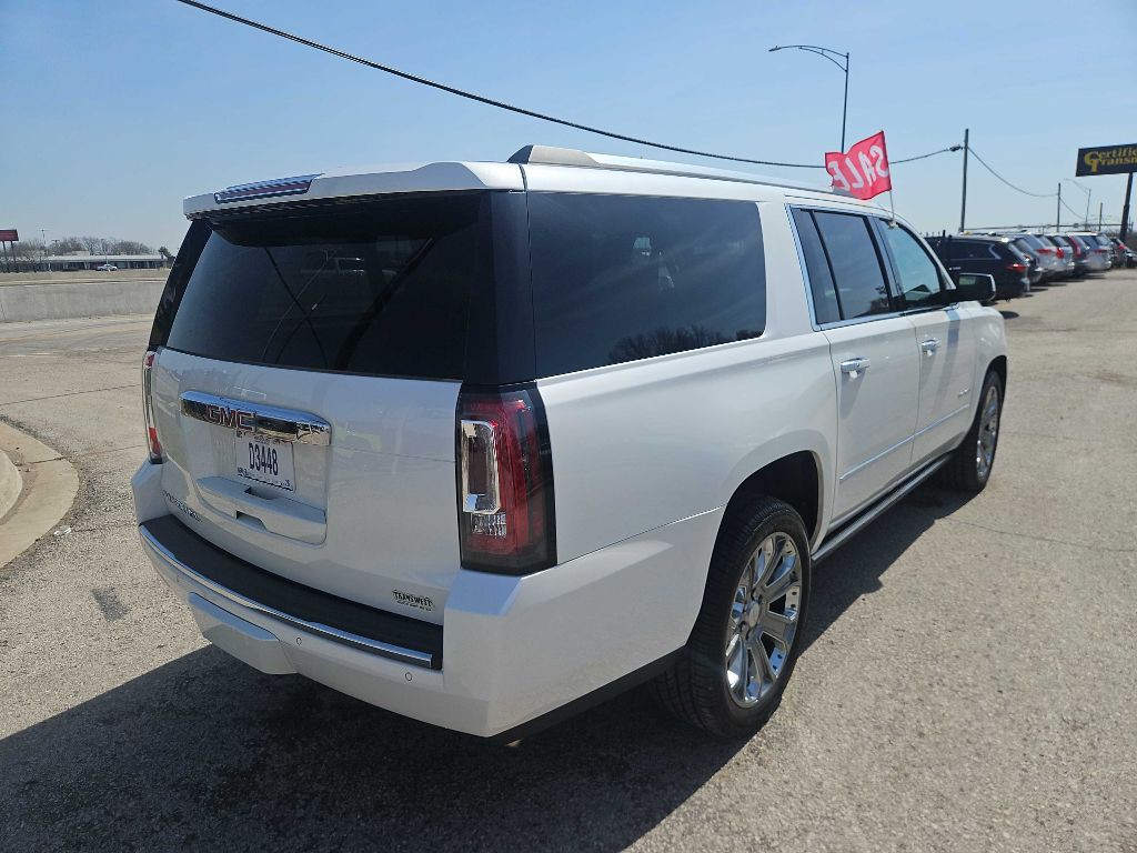 2016 GMC Yukon Image 4