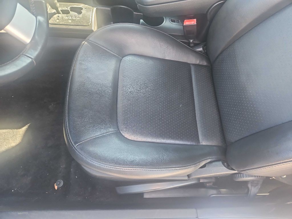 2010 Volkswagen Beetle Image 7