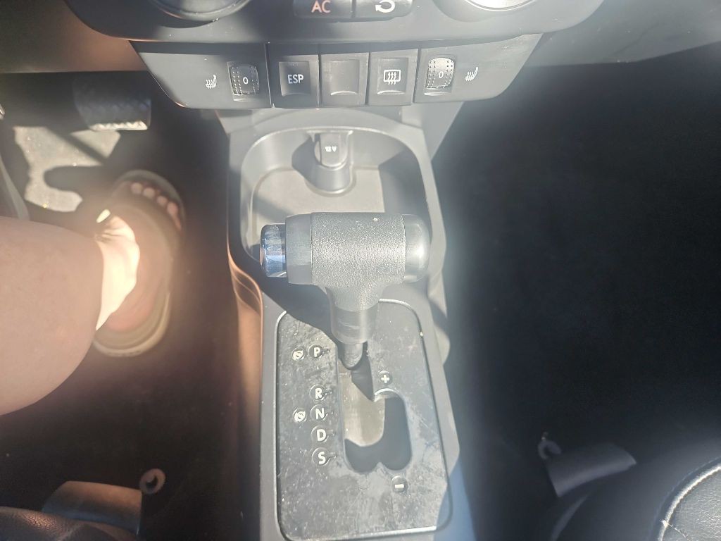 2010 Volkswagen Beetle Image 15