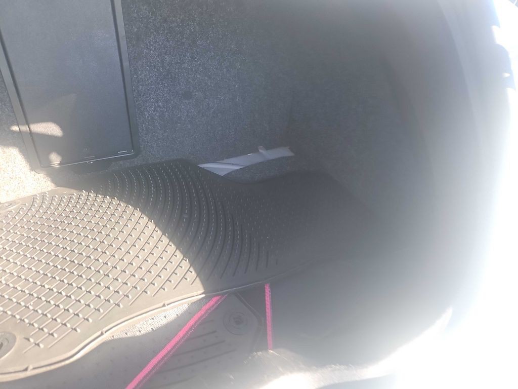 2010 Volkswagen Beetle Image 21