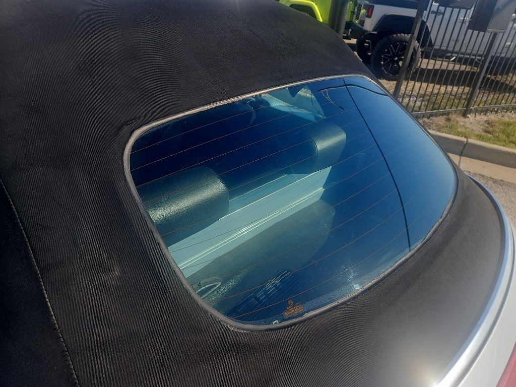 2010 Volkswagen Beetle Image 23