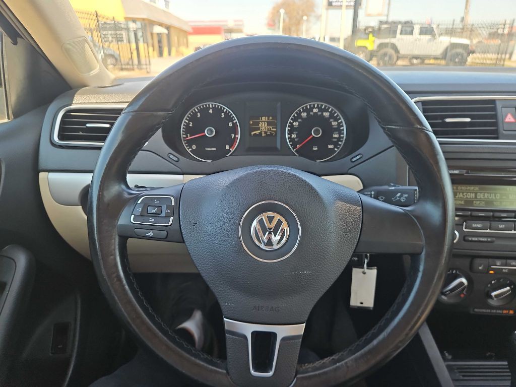 2014 Volkswagen Jetta Image 15