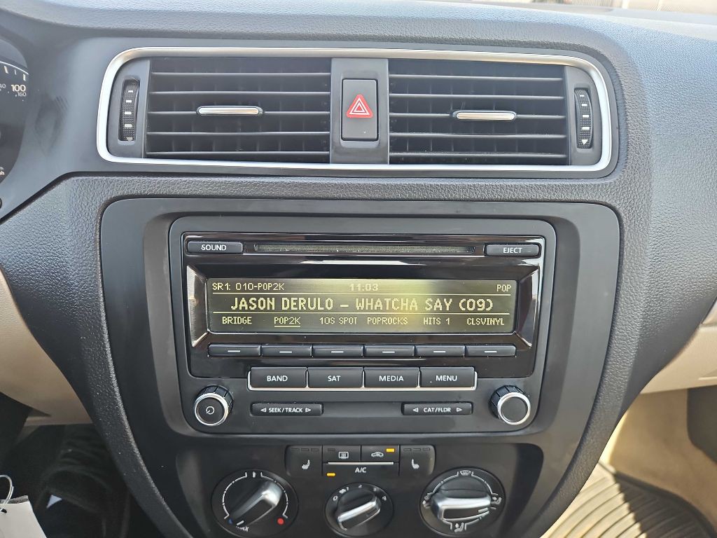 2014 Volkswagen Jetta Image 17