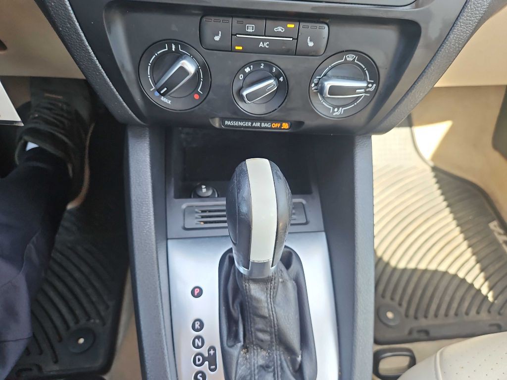 2014 Volkswagen Jetta Image 18