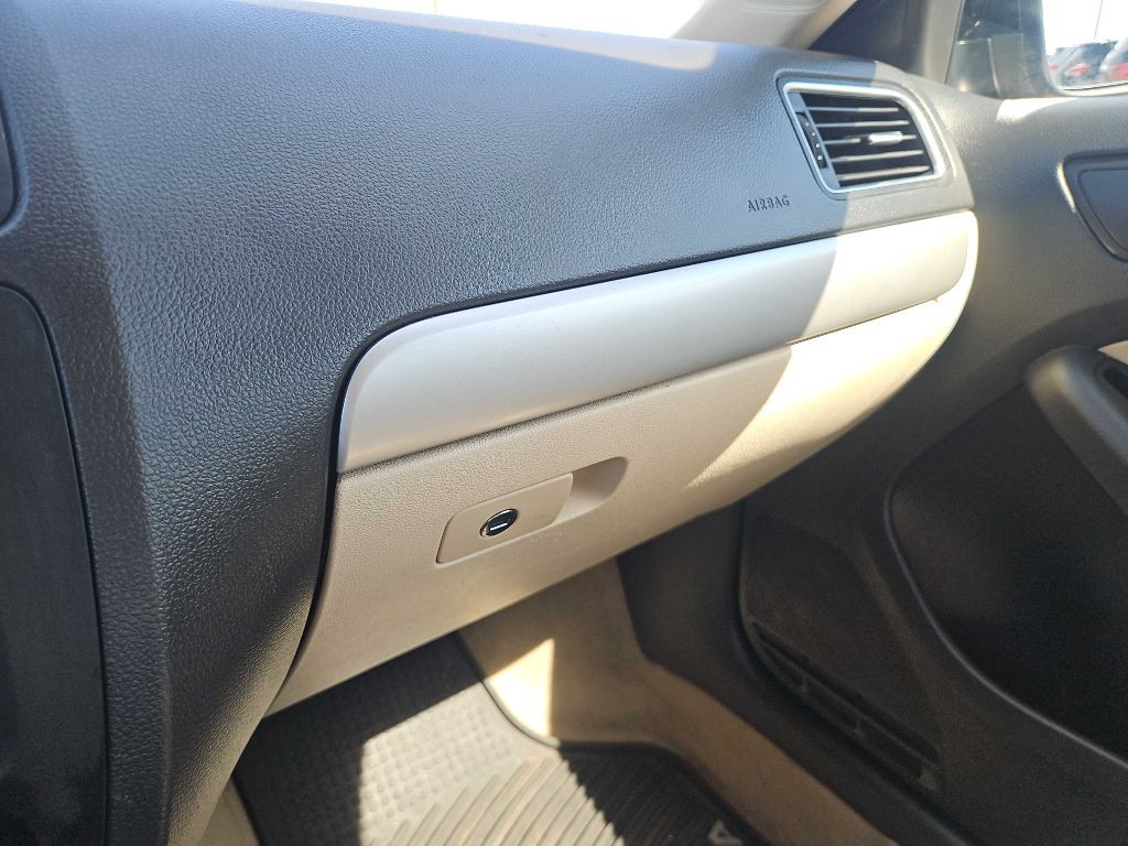 2014 Volkswagen Jetta Image 21