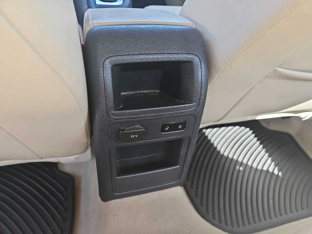 2014 Volkswagen Jetta Image 28