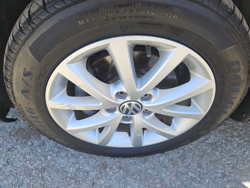 2014 Volkswagen Jetta Image 36