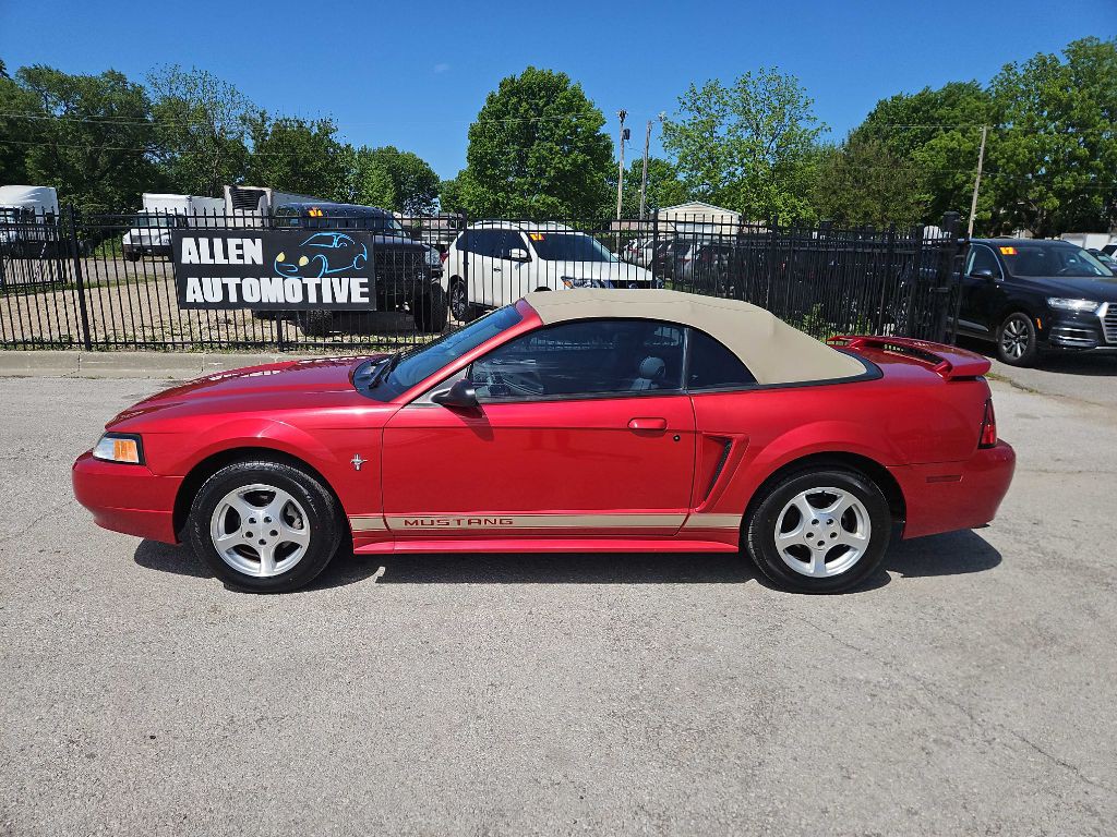 2002 Ford Mustang Image 3