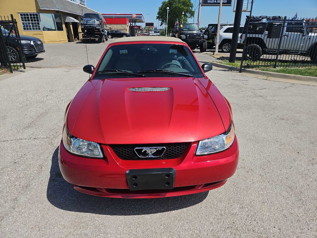 2002 Ford Mustang Image 8