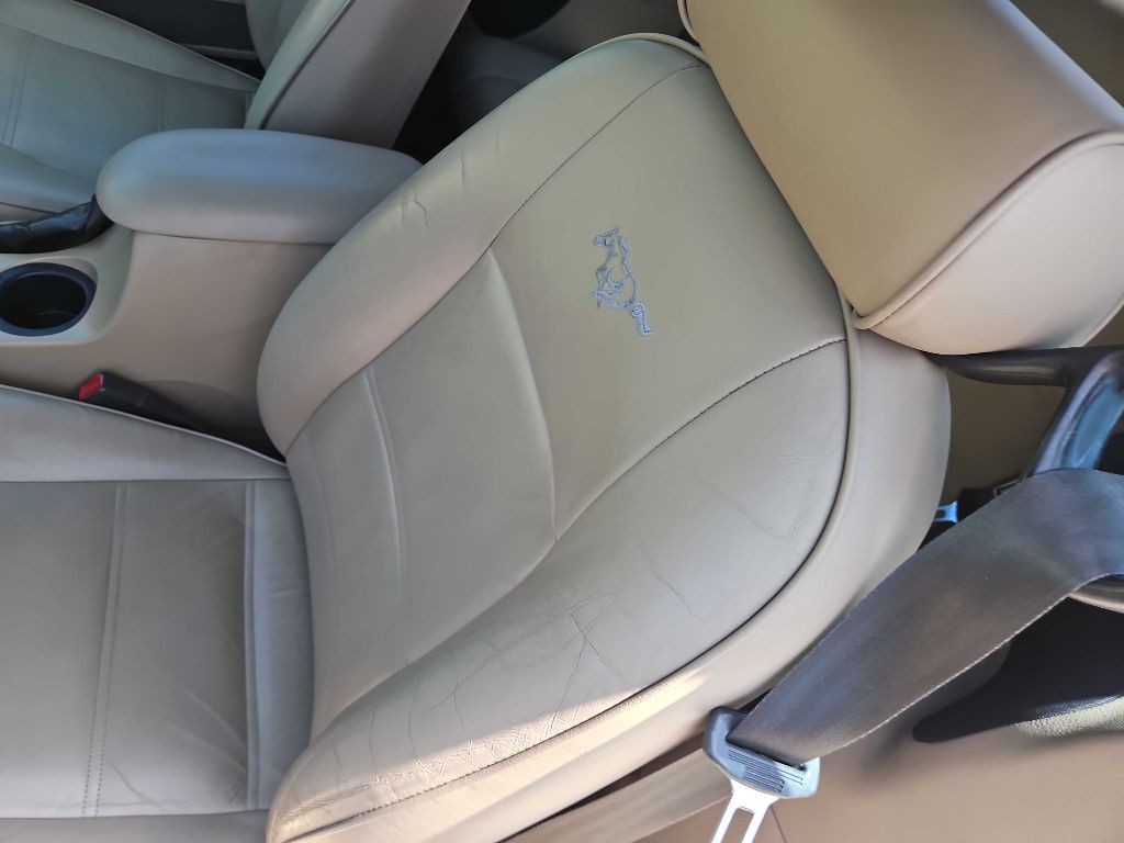 2002 Ford Mustang Image 12