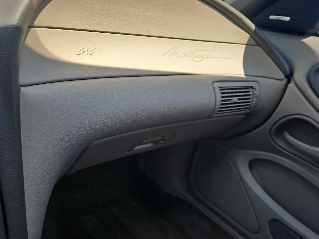 2002 Ford Mustang Image 19