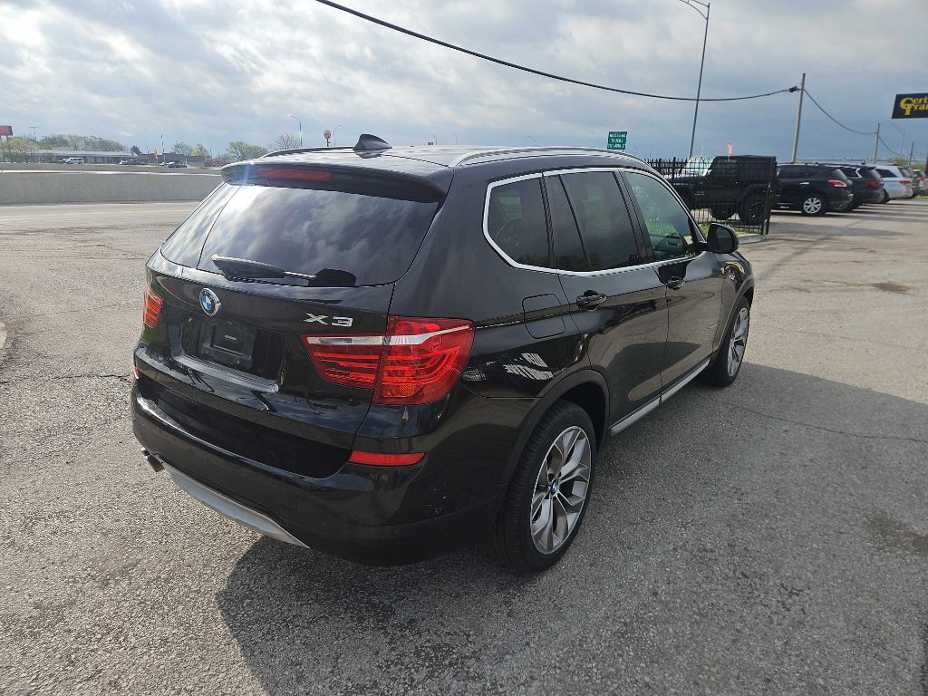 2017 BMW X3 Image 2